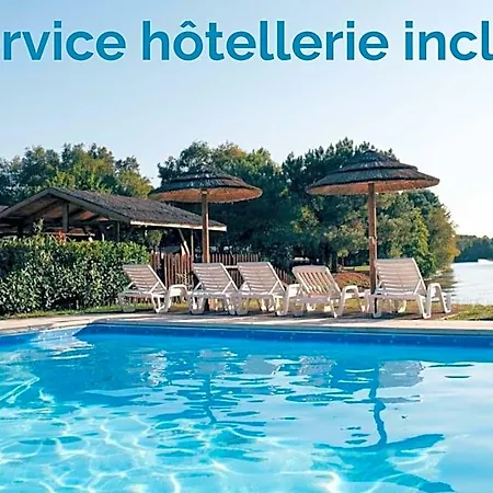 Domaine De Pitrot 4*
